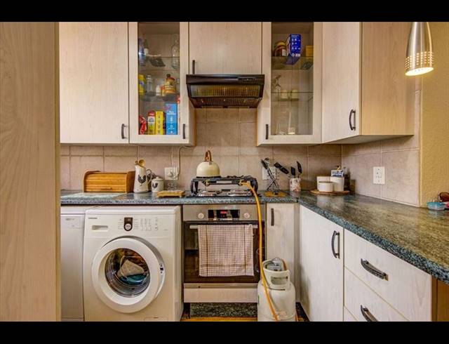 4 BEDROOM TOWNHOUSE FOR SALE IN ALLEN GROVE